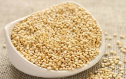 Hạt quinoa là hạt gì? Hạt quinoa có thể ăn thay cơm không?